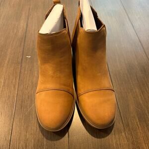 Sorel Tan Ankle Boots